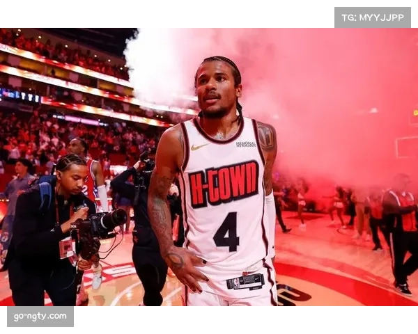 火箭魔术比赛,杰伦格林与班凯罗状元对决引人注目